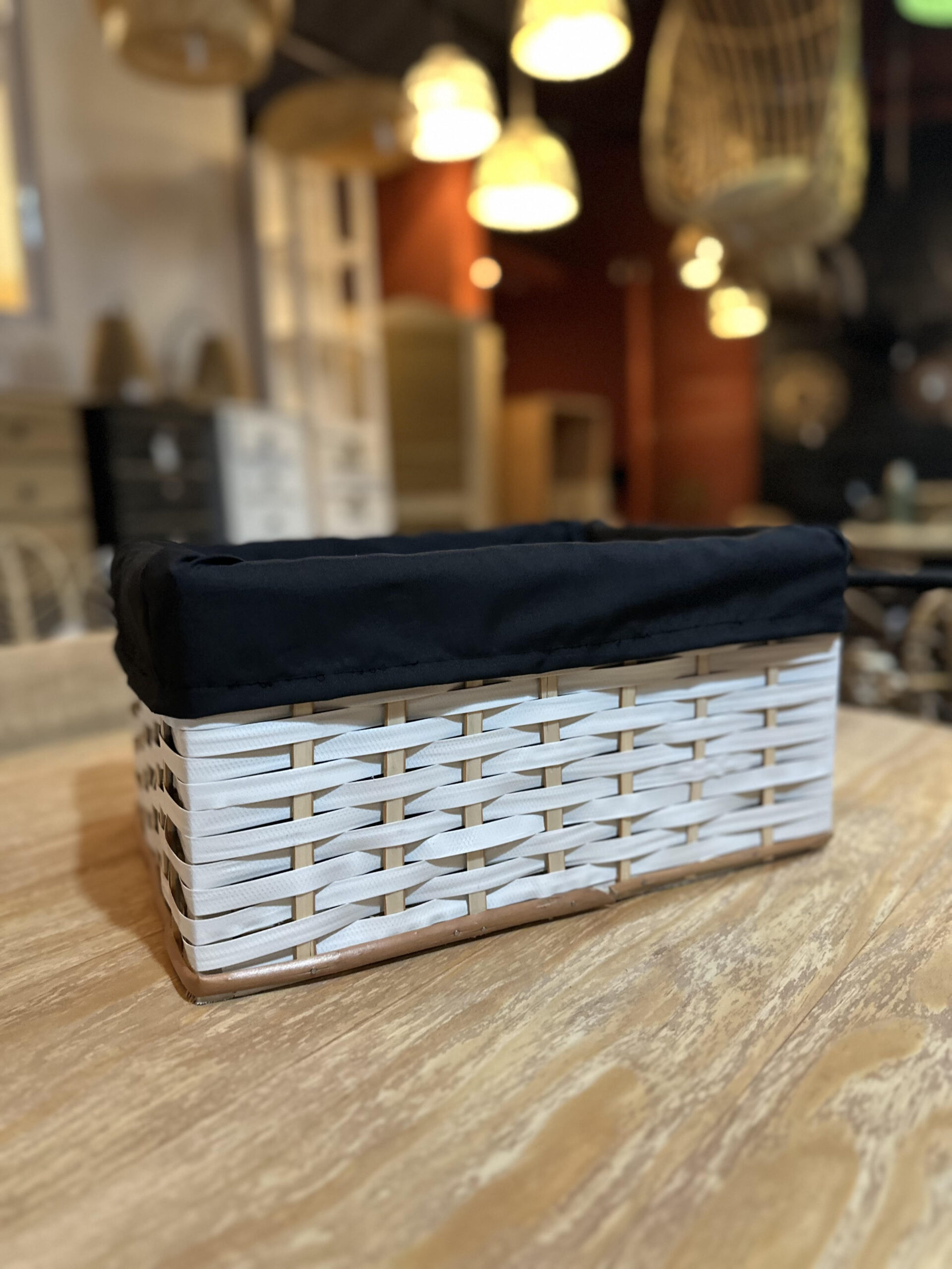 canasto de suncho con tela negra